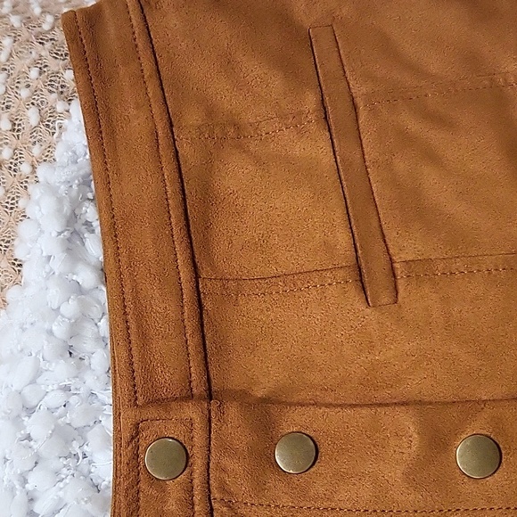 Zara faux suede miniskirt - Picture 4 of 9